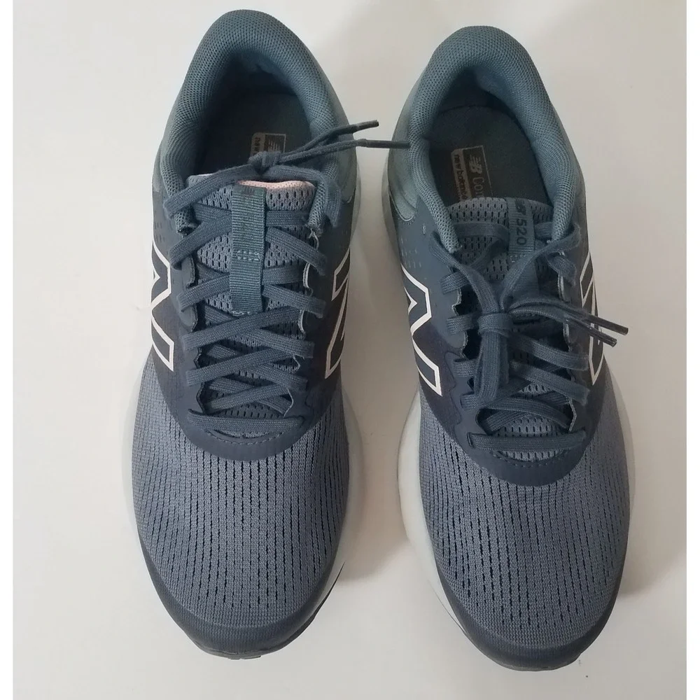New Balance 520 Running Shoes Women Size 8.5 D‎ W520LP7 Sneakers Gray Pink